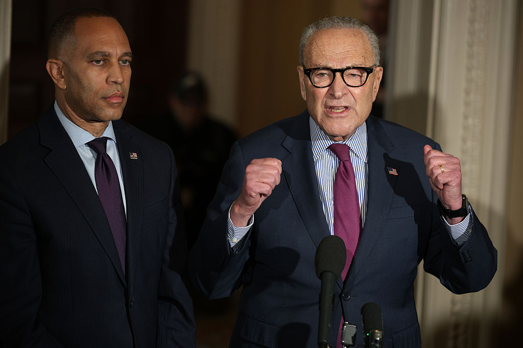 WASHINGTON, DC - OCTOBER 16: U.S. Senate Minority Leader Sen. Chuck Schumer (D-NY) (R) and House Minority Leader Rep. Hakeem Jeffries (D-NY) (L) brief members of the press during a news conference on the government shutdown at the U.S. Capitol on October 16, 2025 in Washington, DC. The Democrat leaders held a news conference to speak on their demands as the government shutdown enters its 16th day. (Photo by Alex Wong/Getty Images)