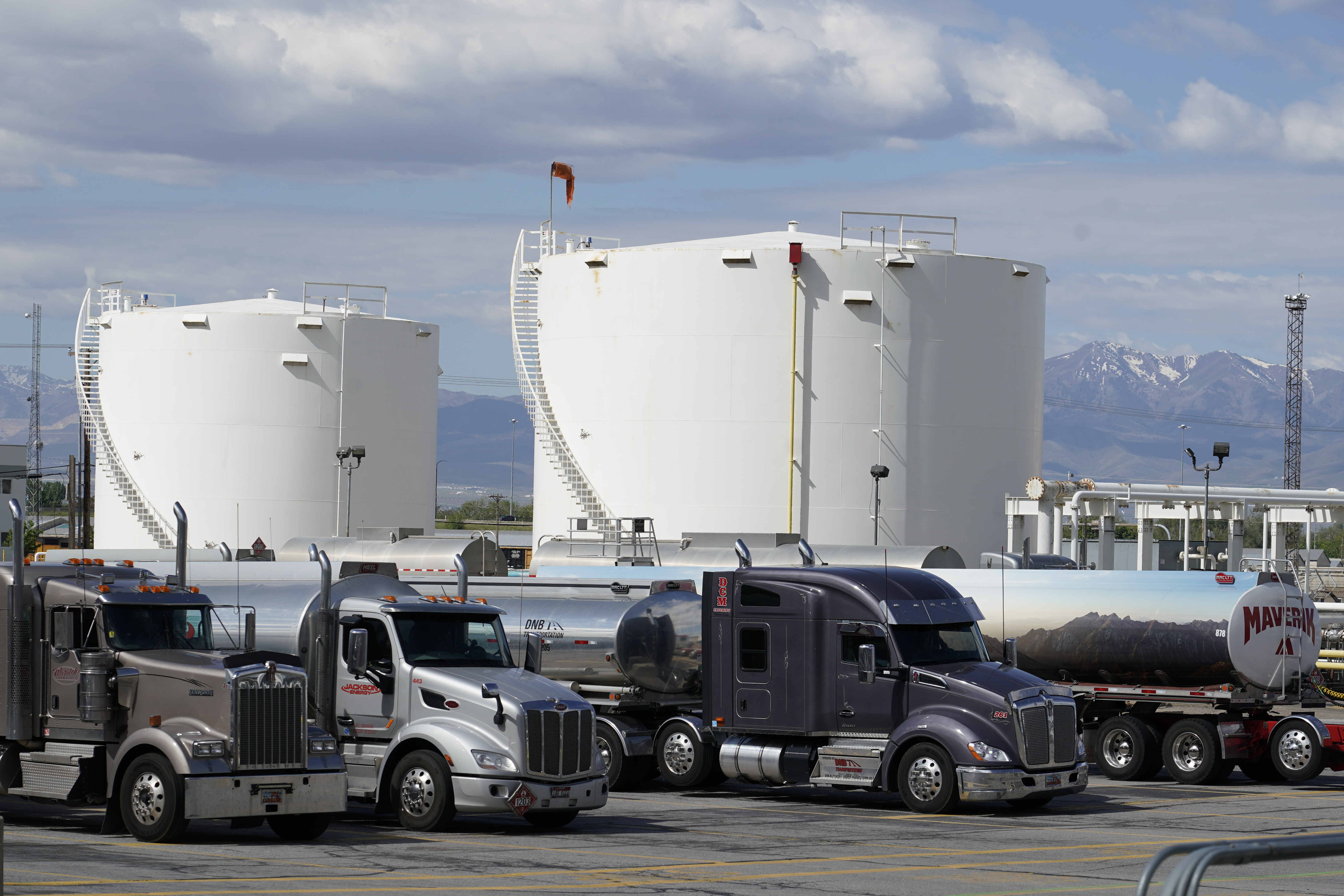 SALT LAKE CITY, UT - MAY 24: Trucks line up to fill their tankers with gas and diesel to deliver to stations at Marathon Refinery on May 24, 2022 in Salt Lake City, Utah. Reports are saying that gas and diesel prices will continue to rise through the summer driving season. (Photo by George Frey/Getty Images)