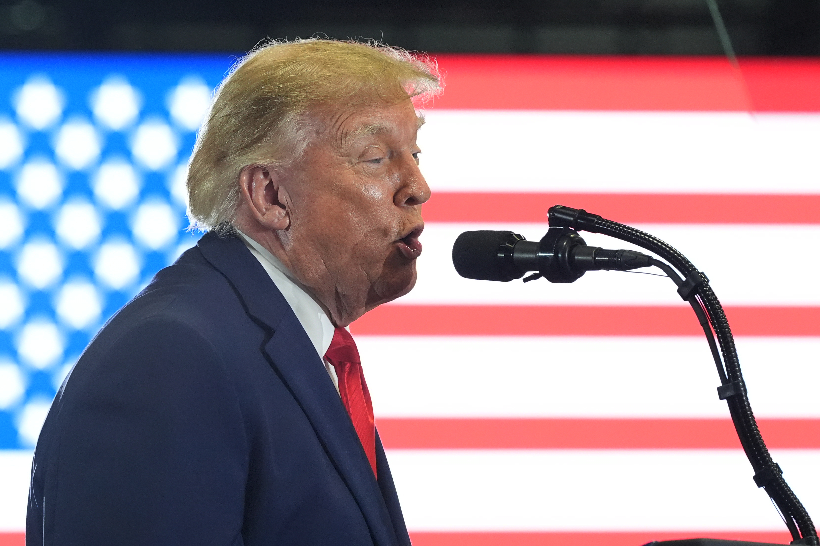 President Donald Trump speaks at a campaign rally at the Choctaw Event Center, Thursday, Oct. 1, 2026, in Durant, Okla. (AP Photo/Alex Brandon)