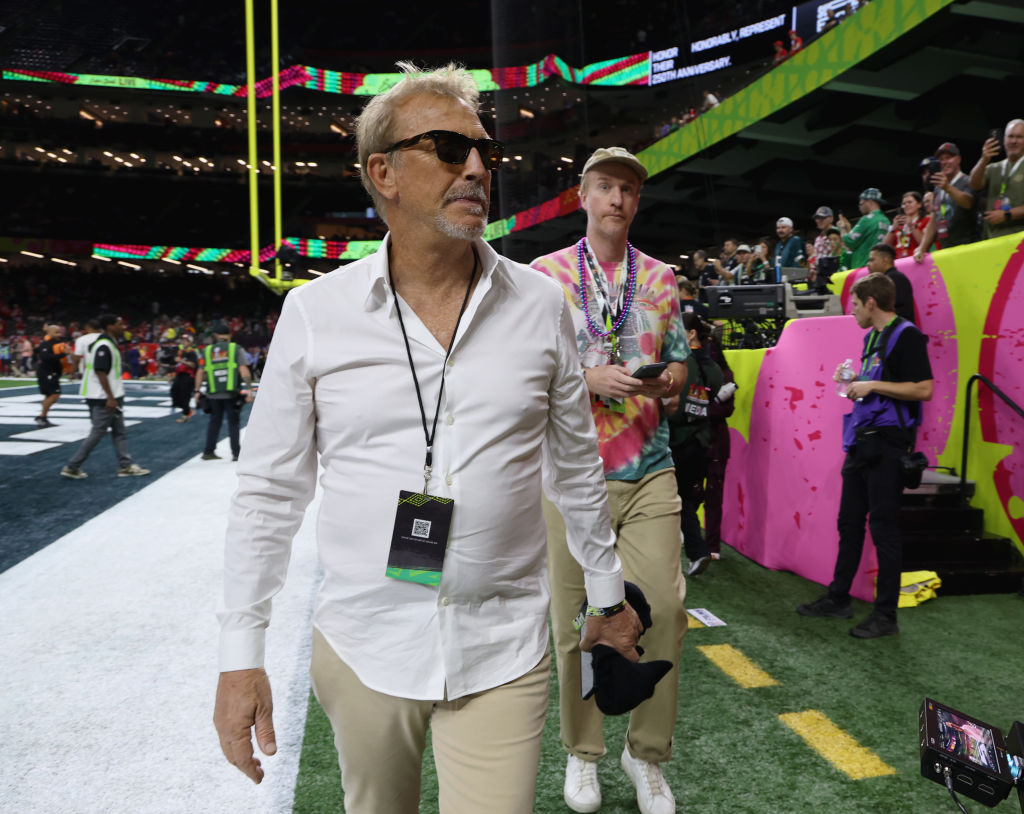 NEW ORLEANS, LOUISIANA - FEBRUARY 09: Kevin Costner attends the Super Bowl LIX Pregame at Caesars Superdome on February 09, 2025 in New Orleans, Louisiana.  (Photo by Kevin Mazur/Getty Images for Roc Nation)