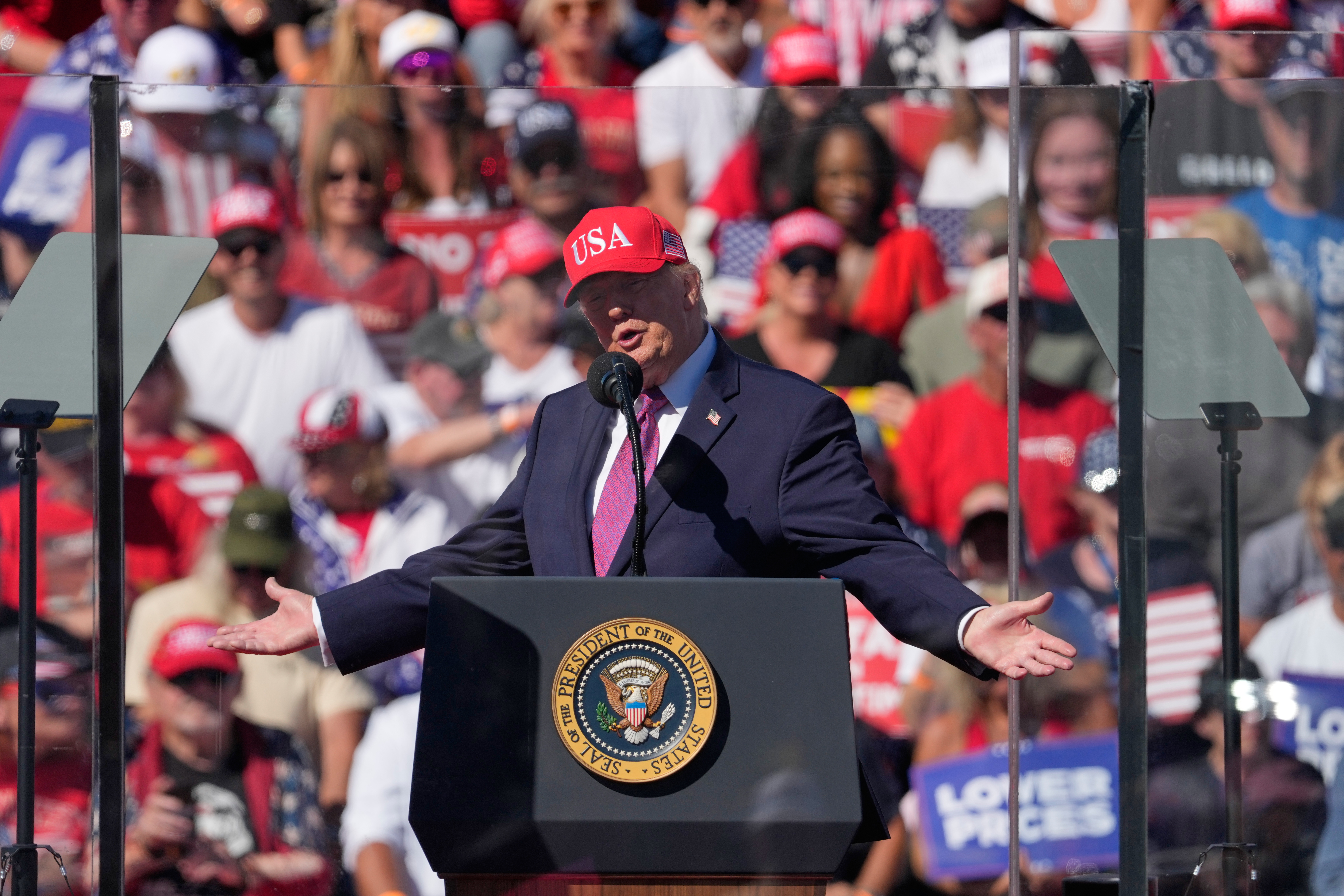 President Donald Trump speaks at a campaign rally at the Laughlin Bullhead International Airport, Wednesday, Oct. 14, 2026, in Bullhead City, Ariz. (AP Photo/John Locher)