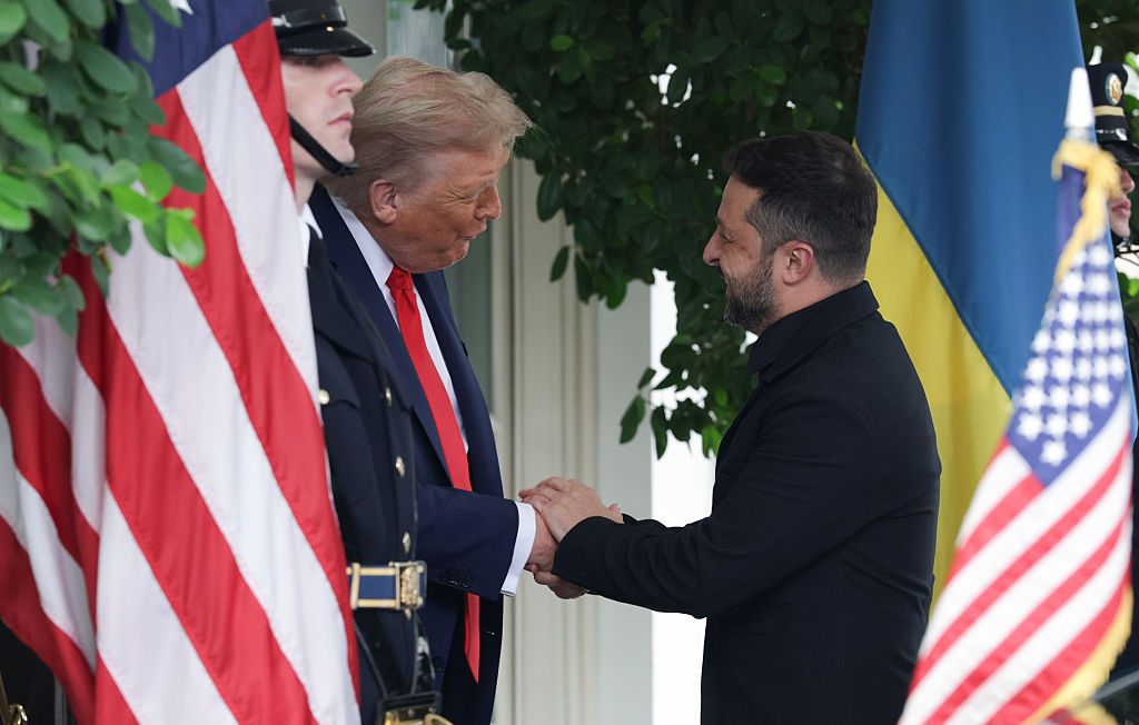 WASHINGTON, DC - AUGUST 18:  U.S. President Donald Trump greets Ukrainian President Volodymyr Zelensky at the White House on August 18, 2025 in Washington, DC. President Trump is hosting President Zelensky at the White House for a bilateral meeting and later an expanded meeting with European leaders to discuss a peace deal between Russia and Ukraine.  (Photo by Alex Wong/Getty Images)