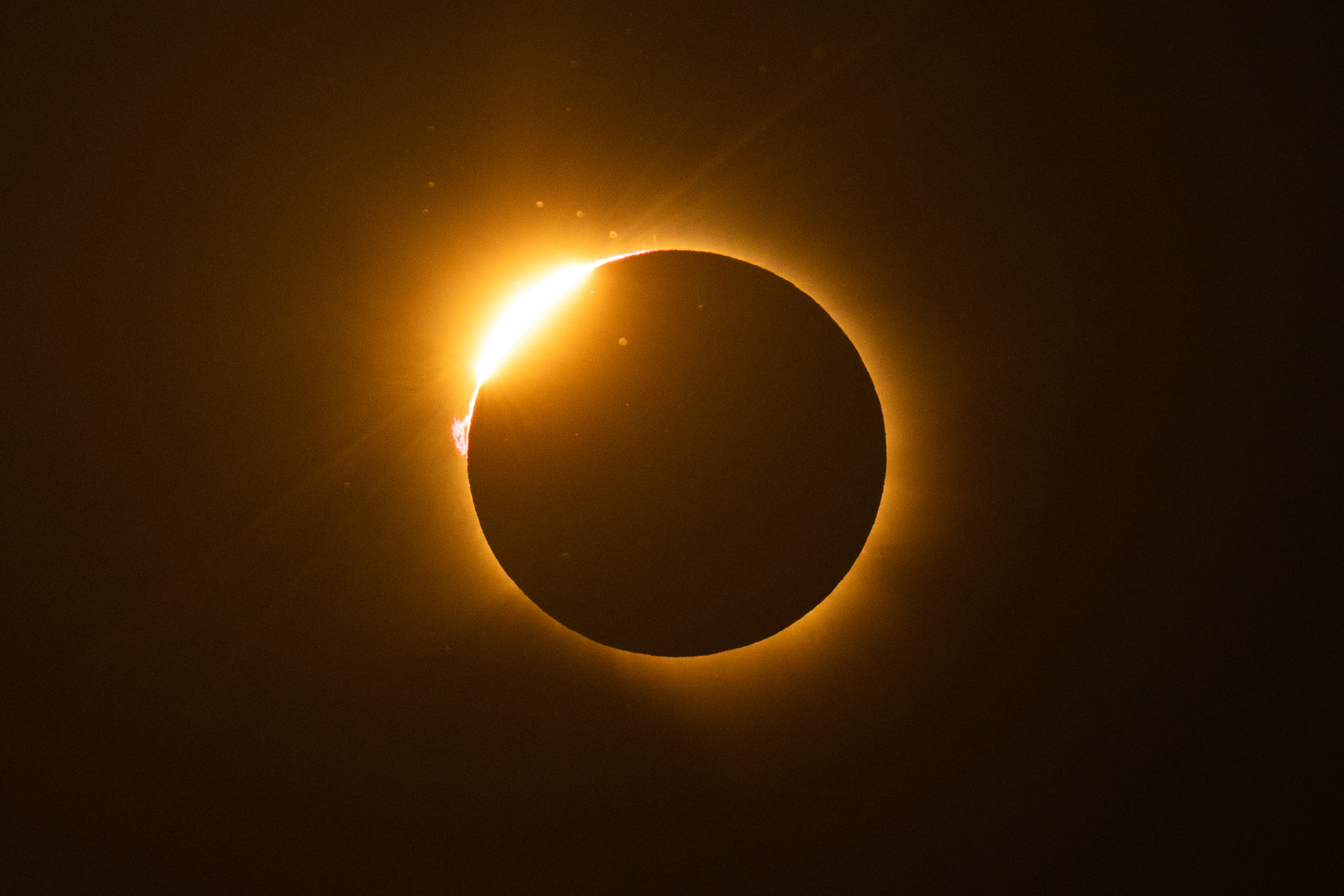 AMPOSTA, SPAIN - AUGUST 12: A total solar eclipse is seen on August 12, 2026 in the Ebro Delta, near Amposta, Spain. It was the first time a total solar eclipse, when the sun is blocked by the moon's orbit, could be viewed from Spain since 1905. (Photo by James Breeden/Getty Images)