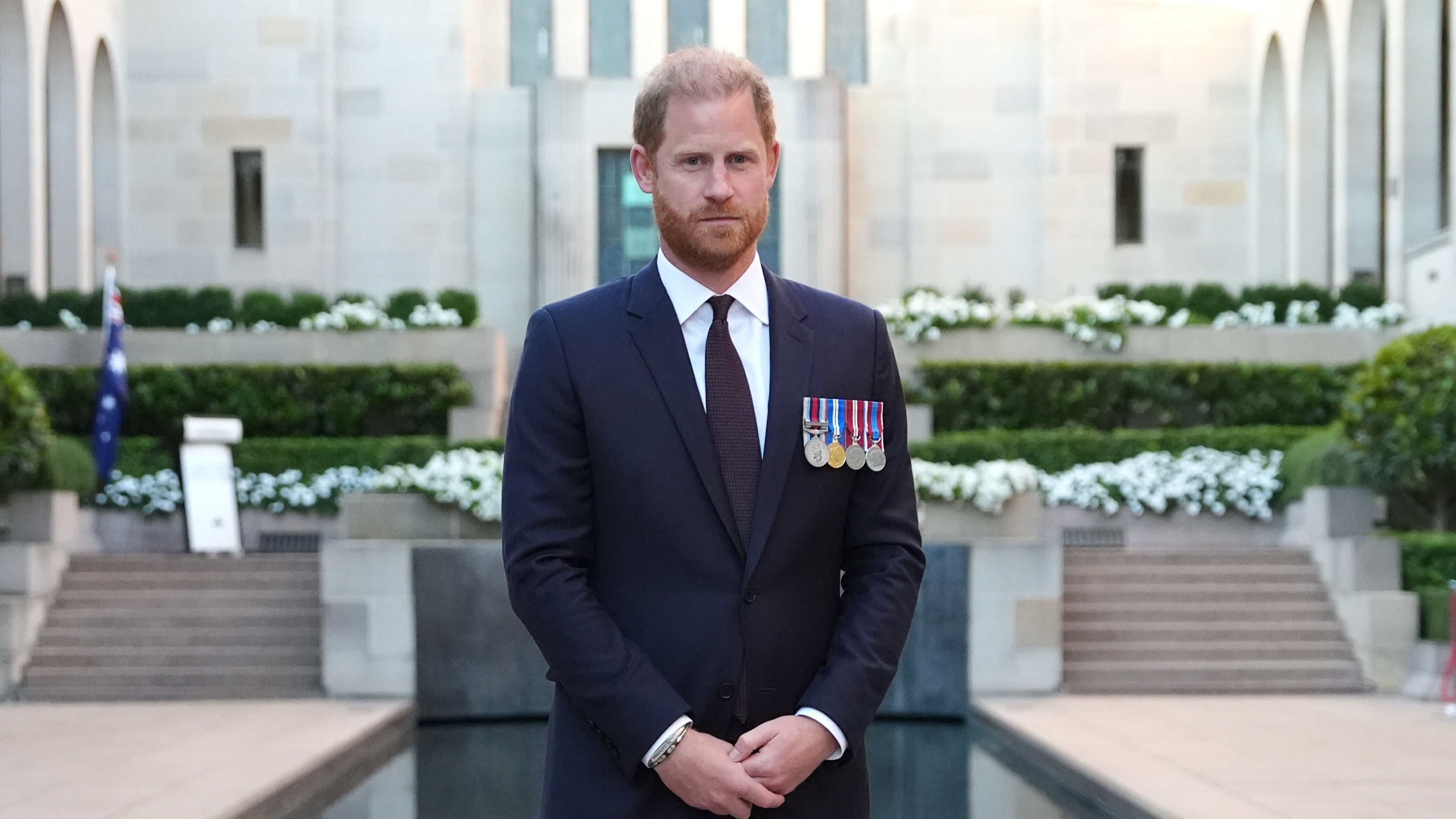 LIVE: Prince Harry Returns to UK — Awaits Daily Mail Court Verdict Today