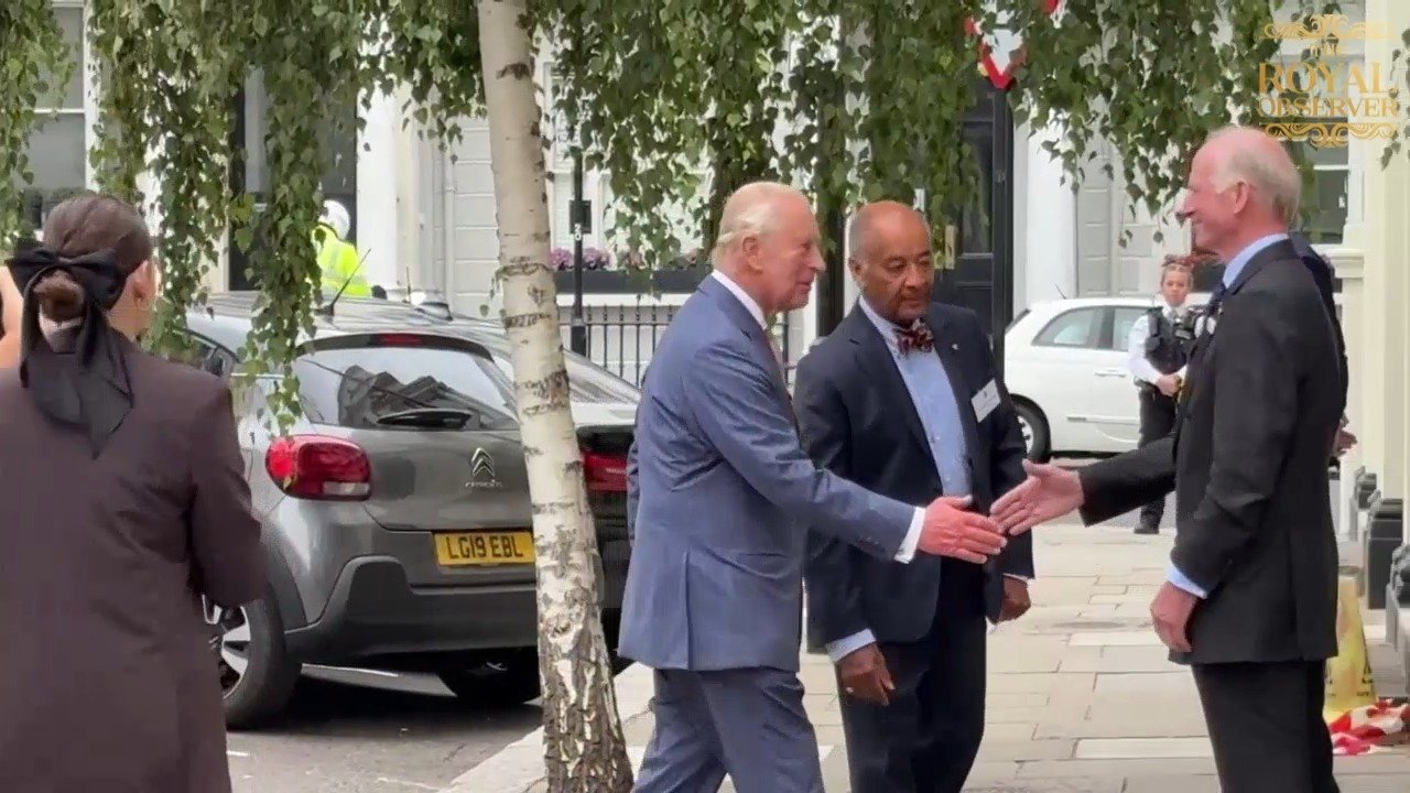 King Charles looks stylish in a tailored suit as he arrives for a royal event after summer break
