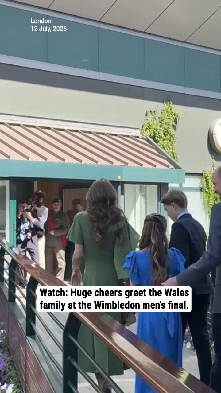 Watch: Huge cheers greet the Wales family at the Wimbledon men’s final.