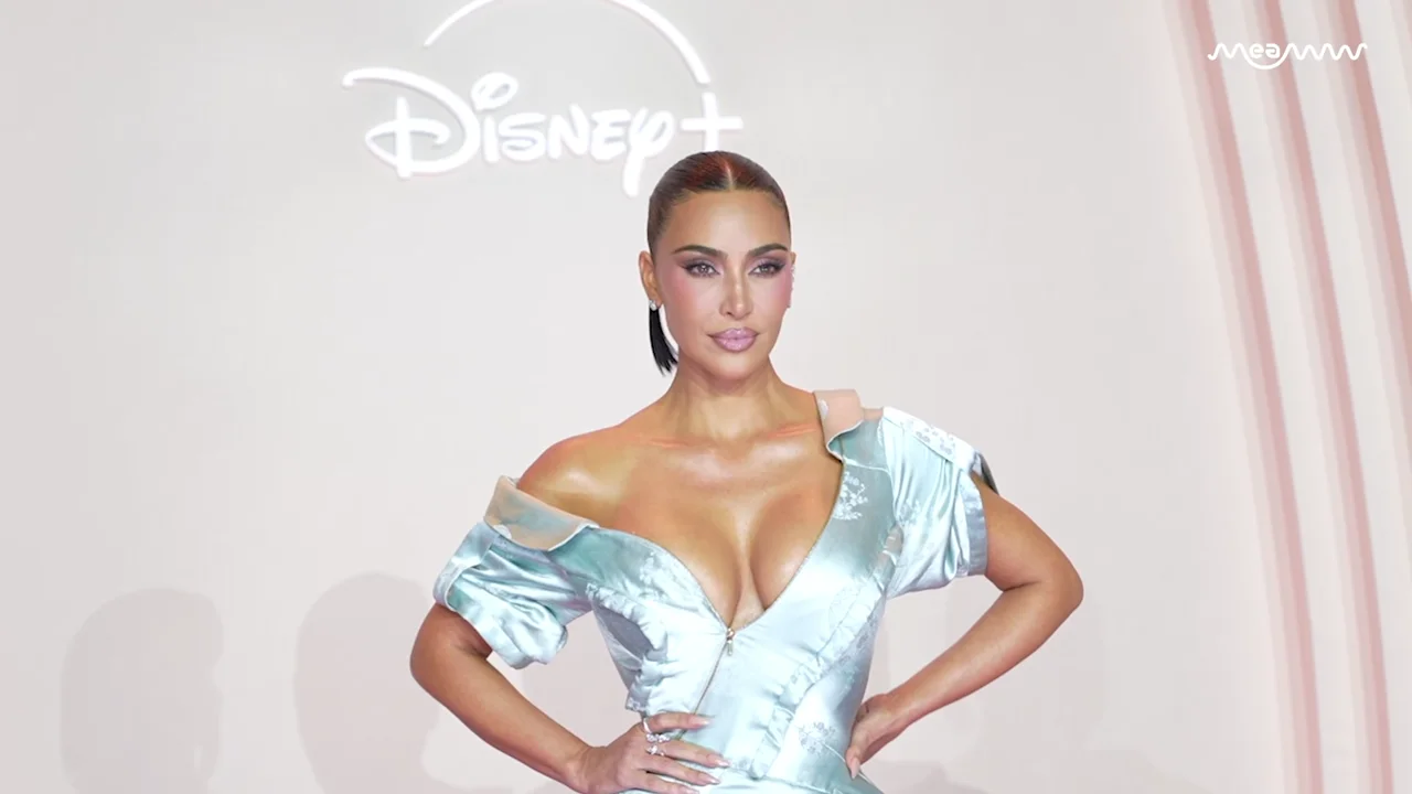 Kim Kardashian’s UNRECOGNIZABLE Transformation Into Daughter North for Halloween Is Wild