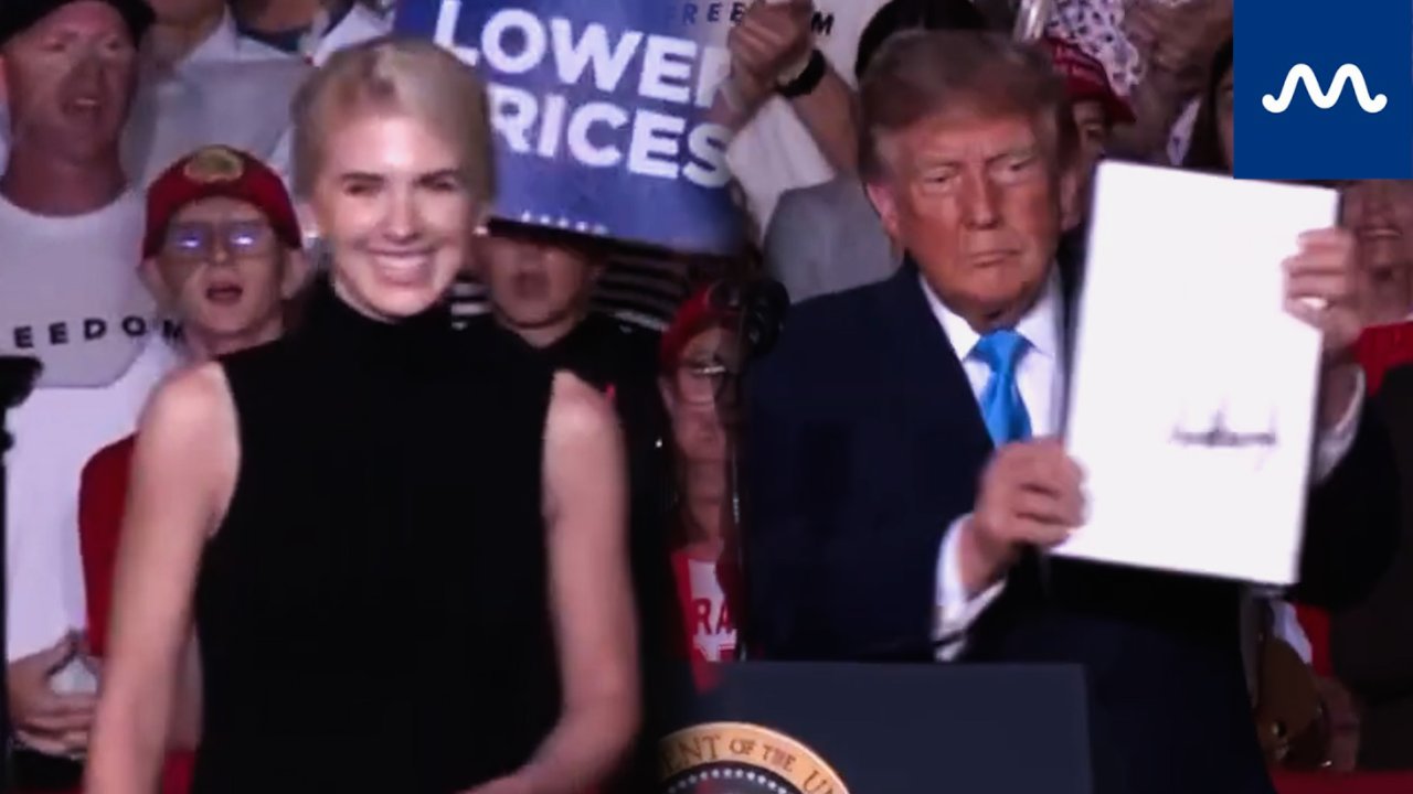 Trump Calls Natalie Harp On Stage With Diesel Order, Crowd Erupts