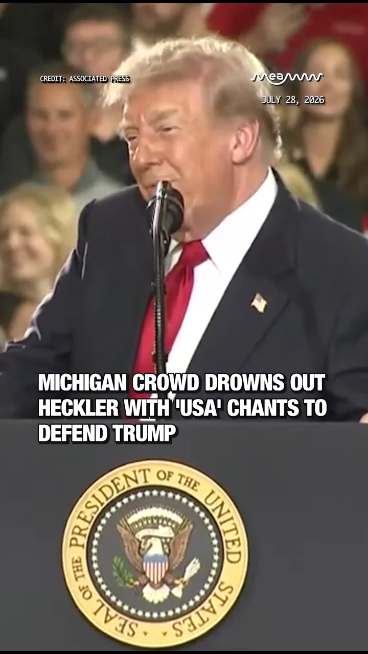 Michigan Crowd Drowns Out Heckler With 'USA' Chants To Defend Trump.
