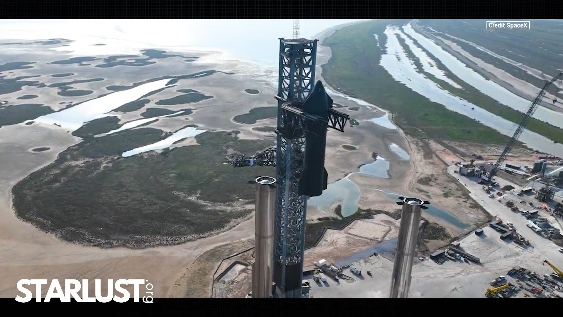 The moment SpaceX’s “chopsticks” stacked Ship 24 on Booster 7